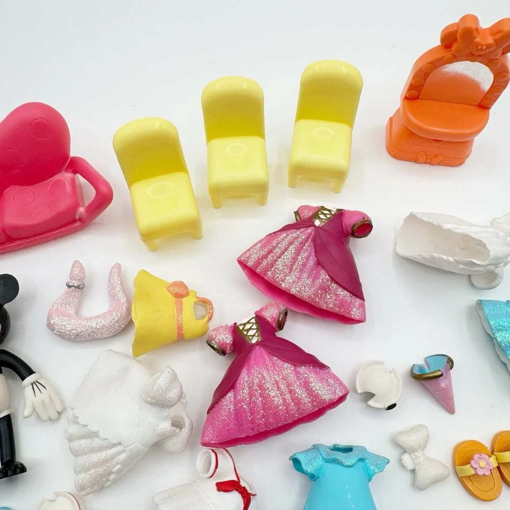 Disney Parks Minnie Mouse Polly Pocket Style Doll Figure Accessories Lot 3